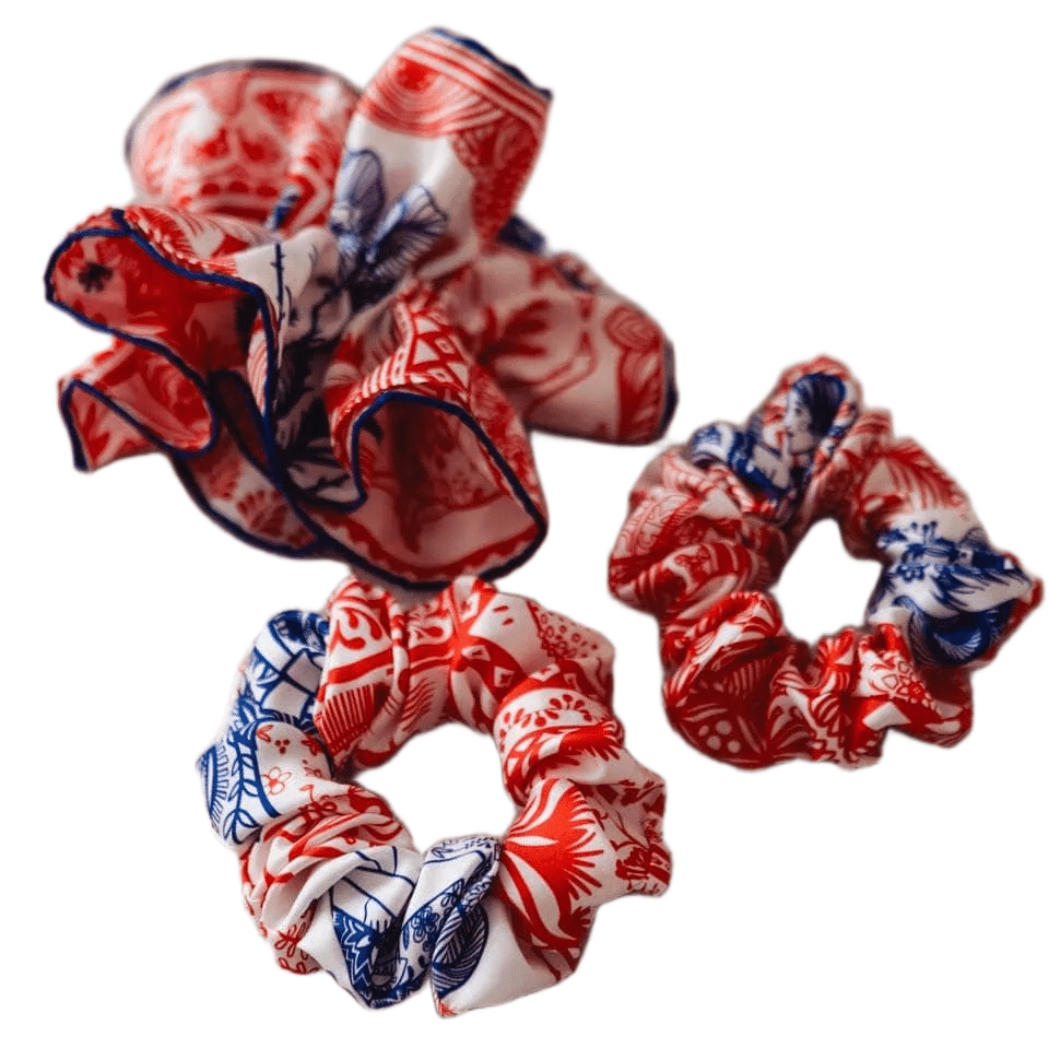 Jedwabna gumka do włosów z unikatowym wzorem z historią